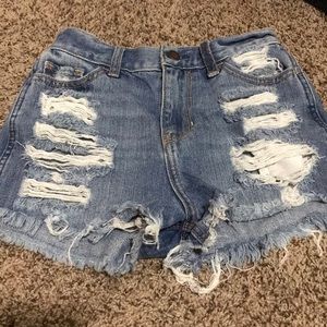 Im selling Hollister Shorts that are barely used